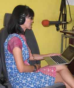 Ina Liem di DJ FM